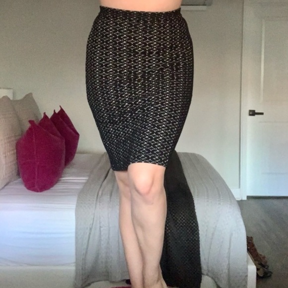 Maeve Dresses & Skirts - Like New! Maeve B&W Printed Stretchy Pencil Skirt